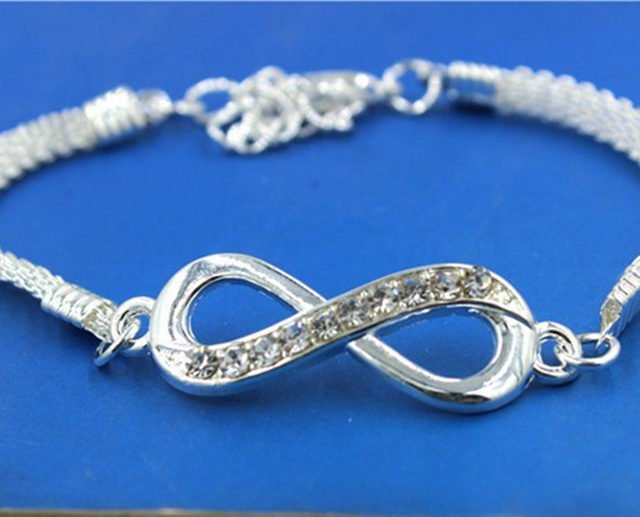 Women’s Silver Infinity Chain Bracelet